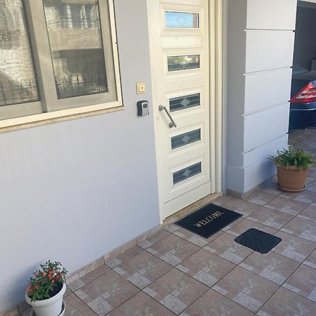 New Unique Apartment In Heraklion Exteriör bild